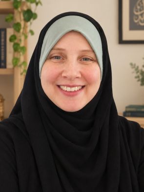 Kristen "Aisha" Harton